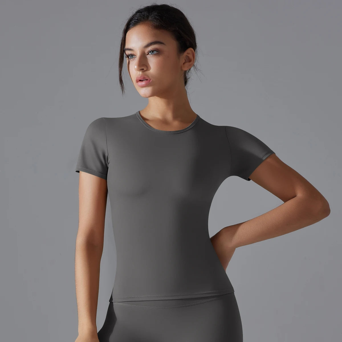 Solid Color Fitness Top with Quick Dry Perfect for Pilates and Yoga